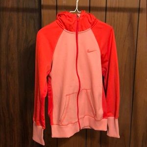 NIKE women’s therma fit jacket in small